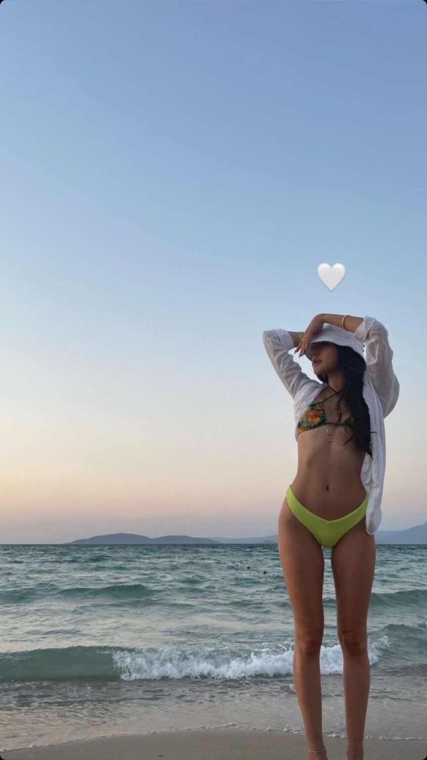 Sinem Çiçek (sinemeverything)