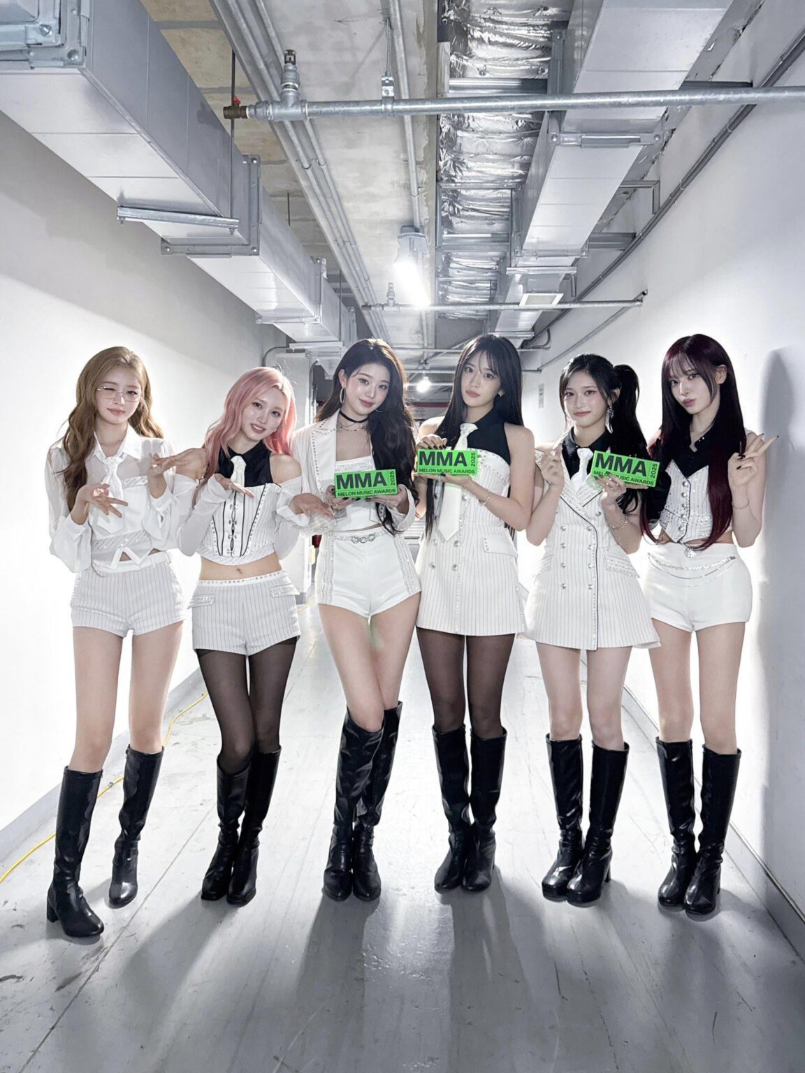 251220 تحديث تويتر الرسمي لـ IVE - حفل توزيع جوائز MelOn Music Awards لعام 2025