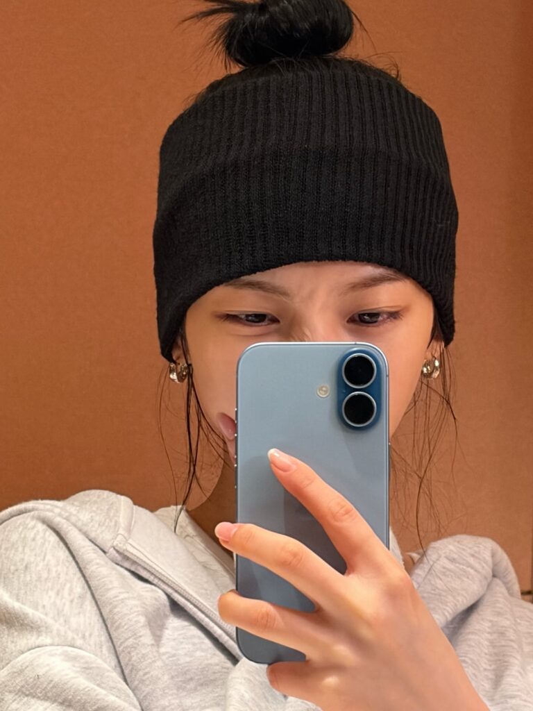 251227 تحديث كارينا على الانستقرام