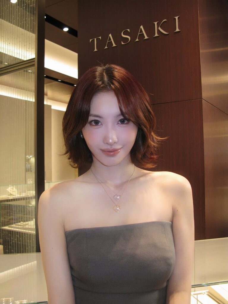 251209 تحديث مومو على الانستقرام - مجموعة تاساكي للعطلات🤍🪽