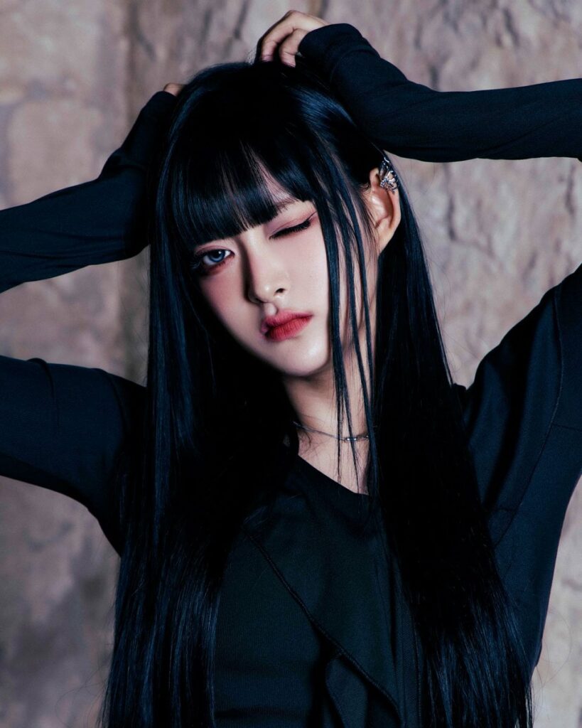 LATENCY - الألبوم المنفرد الأول: 사랑이었는데 (كان الحب) (صورة المفهوم - شبه)