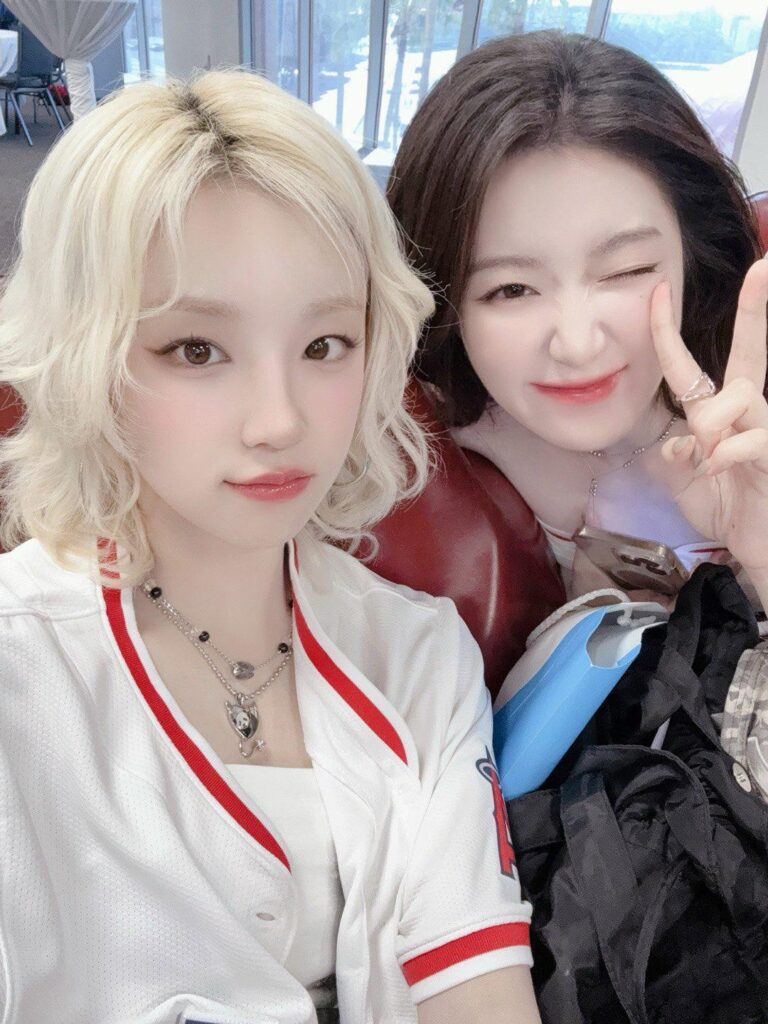 251220 التحديث الرسمي - Yuqi & Shuhua في MLB Korea