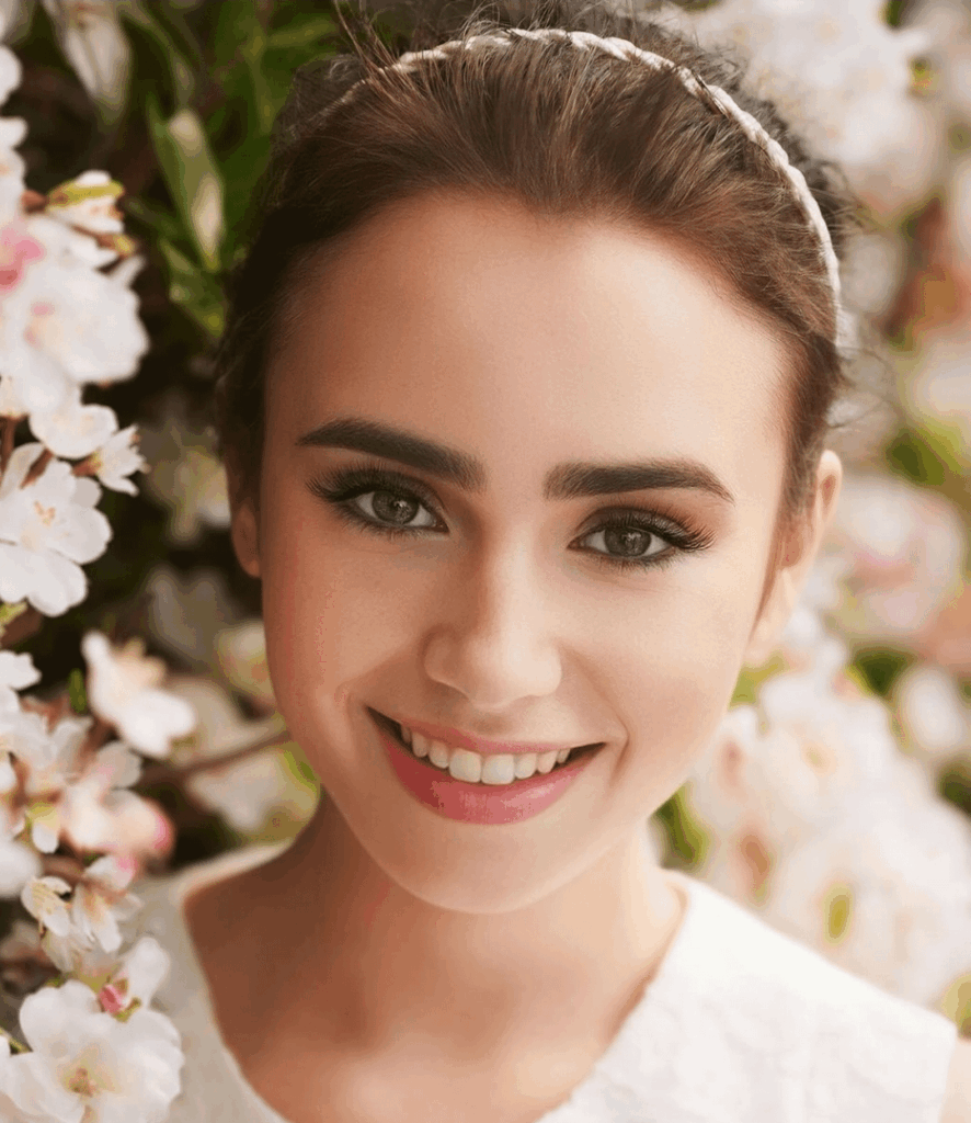 Lily Collins
