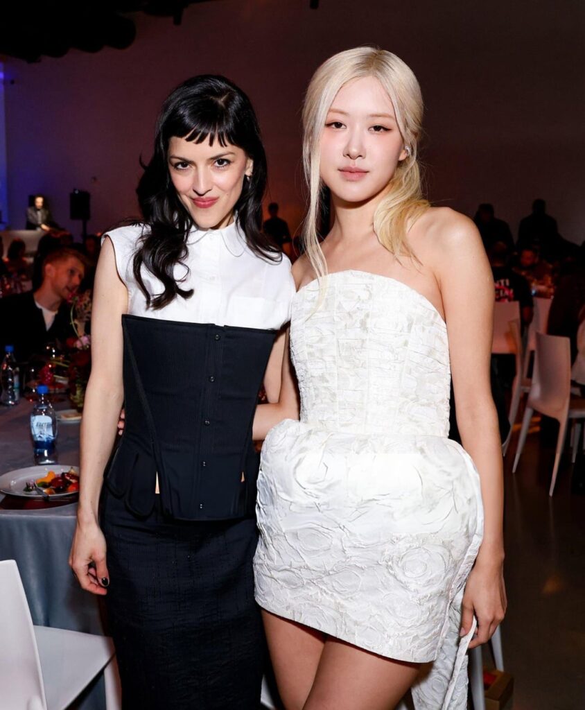 251206 روزي مع ماري أردويا في حدث Variety's Hitmakers