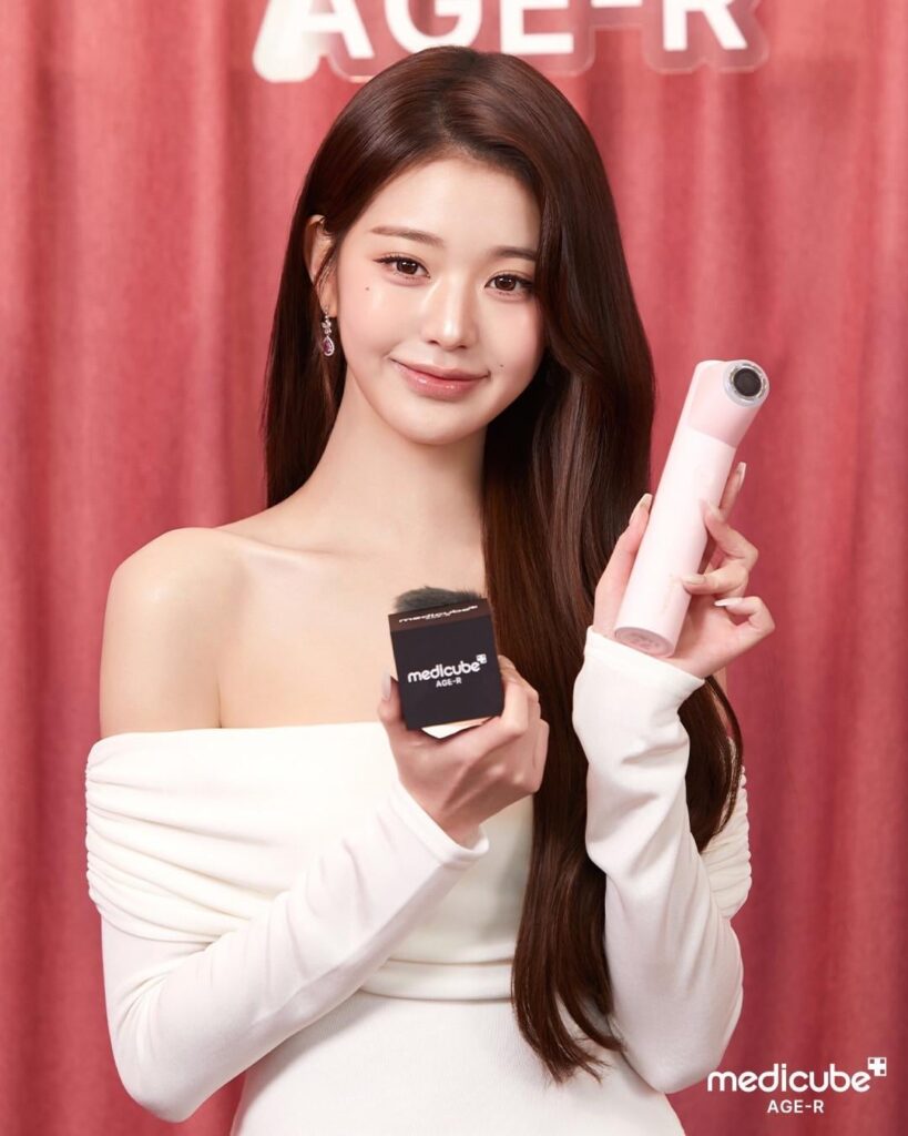 251209 - تحديث الانستقرام لـ Medicube Korea مع Wonyoung