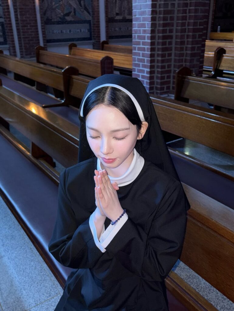 251225 تحديث كارينا على الانستقرام