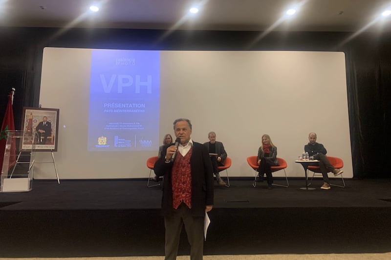 تجارب الفوتوغرافيا المغربية تحل ضيف شرف على "صور بلنسية" بإسبانيا