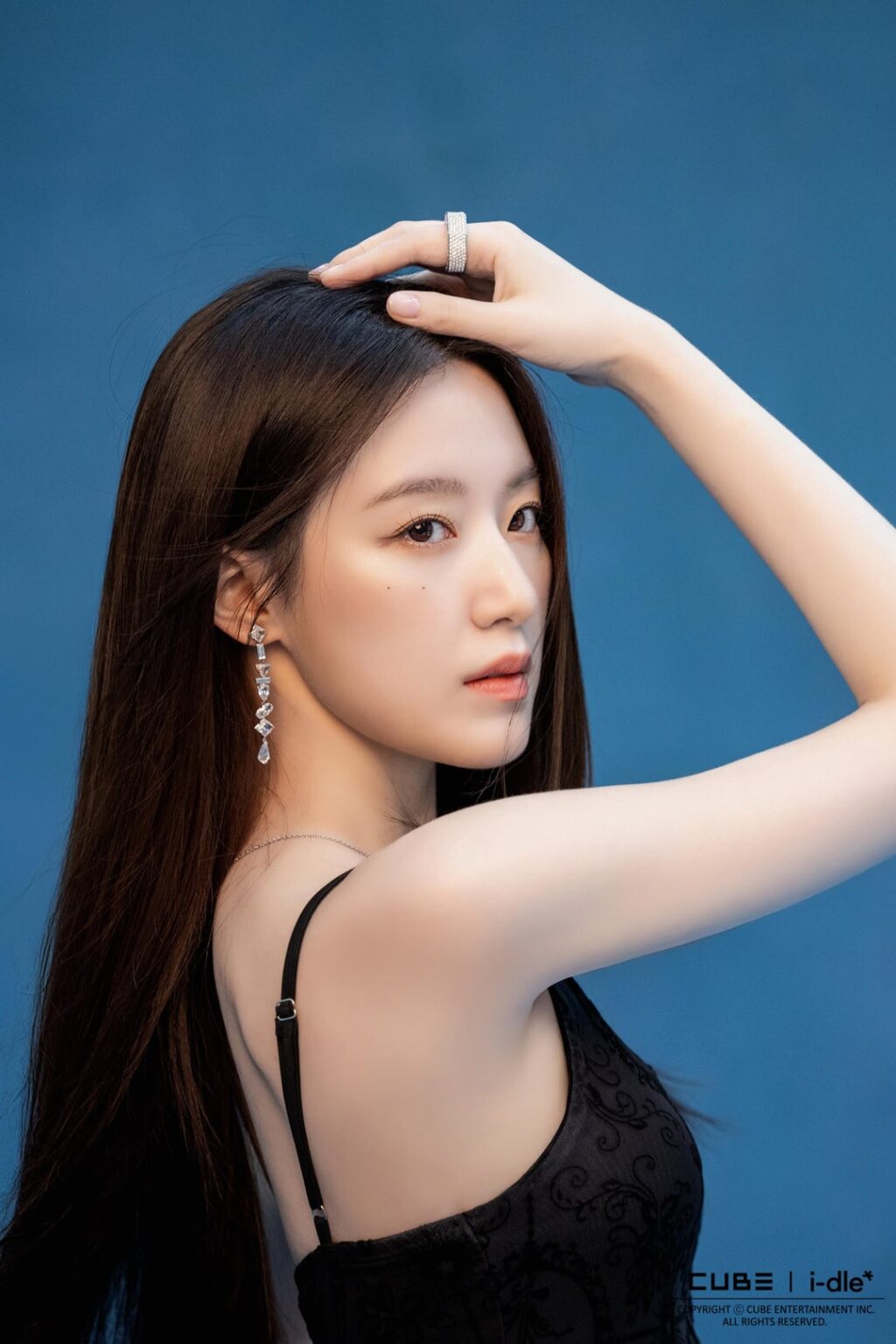 251224 i-dle خلف الصورة - Shuhua KLOWER PANDOR تصوير الإعلان خلف الكواليس ♡