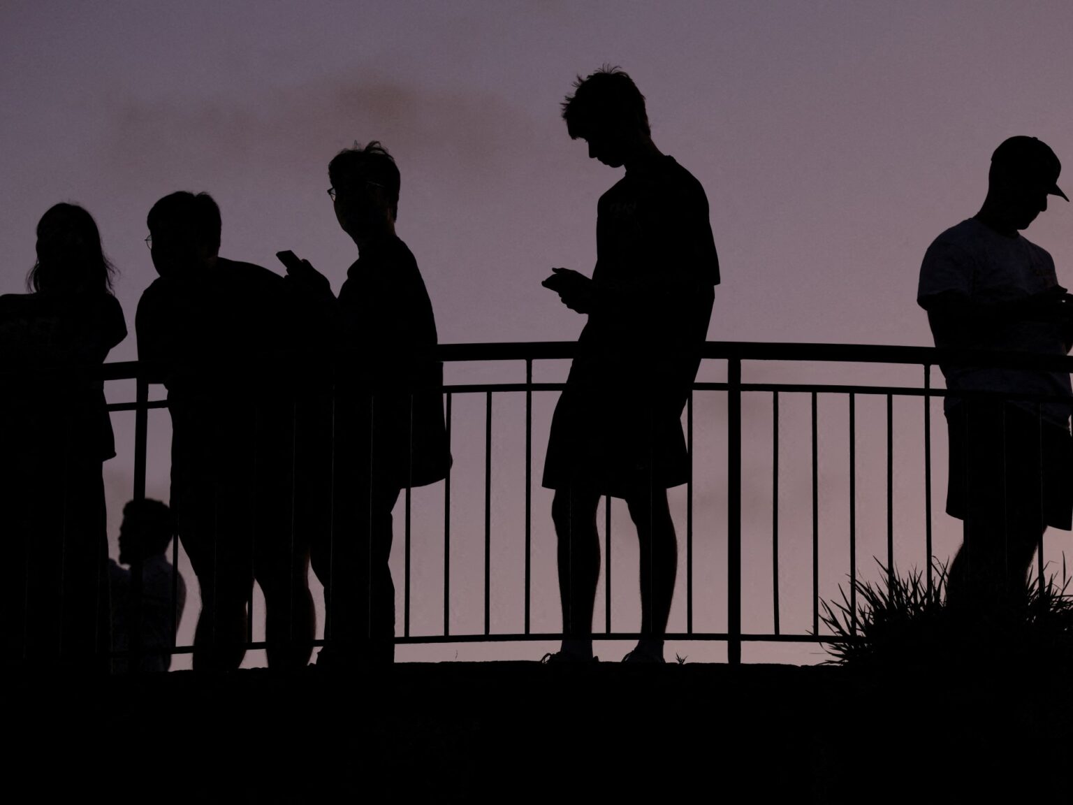 أستراليا تحظر السوشيال ميديا للقُصّر.. هل من خسارة اقتصادية؟ | اقتصاد أستراليا تحظر السوشيال ميديا للقُصّر.. هل من خسارة اقتصادية؟ | اقتصاد