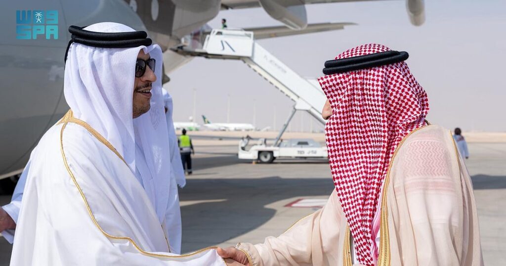 رئيس مجلس الوزراء وزير خارجية دولة قطر يصل إلى الرياض – صحيفة سبق الالكترونية رئيس مجلس الوزراء وزير خارجية دولة قطر يصل إلى الرياض - صحيفة سبق الالكترونية