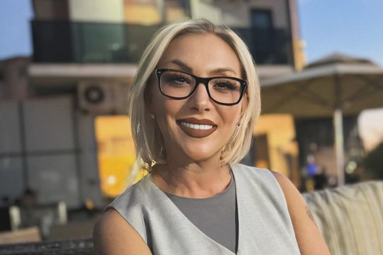 مغنية التركية غُل توت (المصدر: حسابها الرسمي على إنستغرام)