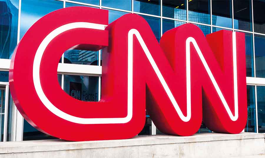 ترامب يُطالب بالإطاحة بمالكي شبكة «CNN» الإخبارية