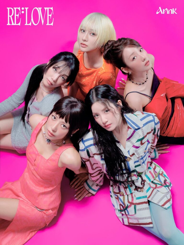 Apink - الألبوم المصغر الحادي عشر 'RE : LOVE' (الصورة المفاهيمية رقم 4 - إصدار MUSE)