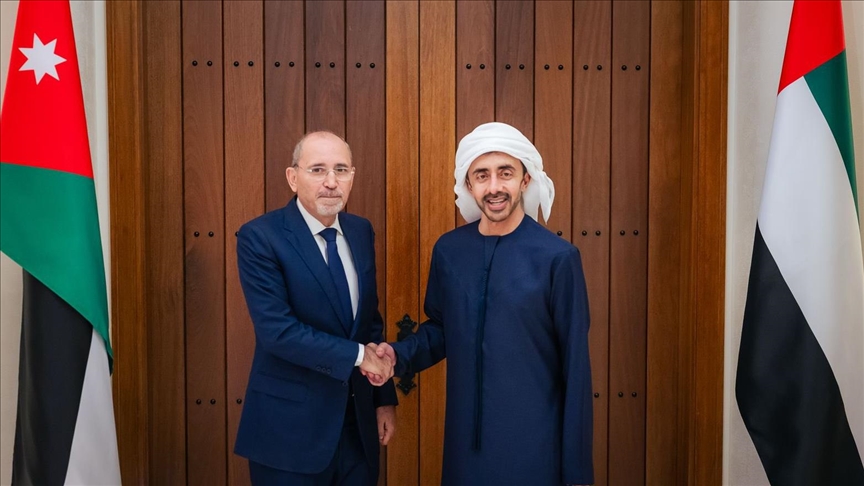 الأردن والإمارات يدعوان لتنفيذ بنود “اتفاق غزة” كاملا الأردن والإمارات يدعوان لتنفيذ بنود "اتفاق غزة" كاملا