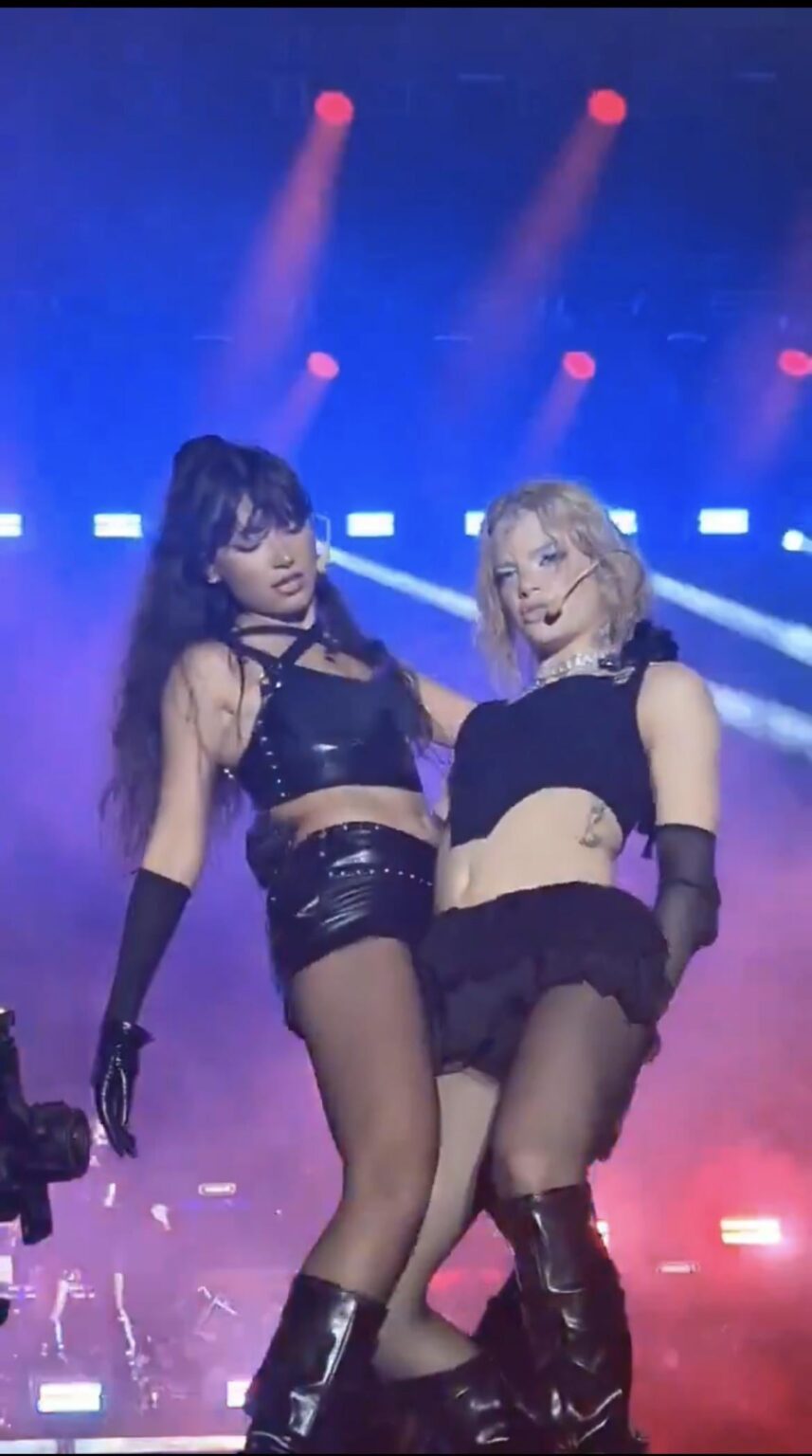 Esin Bahat ve Hilal Yelekçi