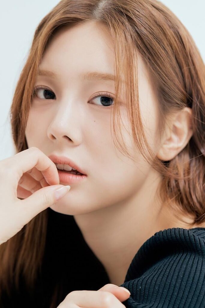 كوون تشايوون (DIA, Universe Ticket) يجدد عقده مع Started Entertainment كممثلة