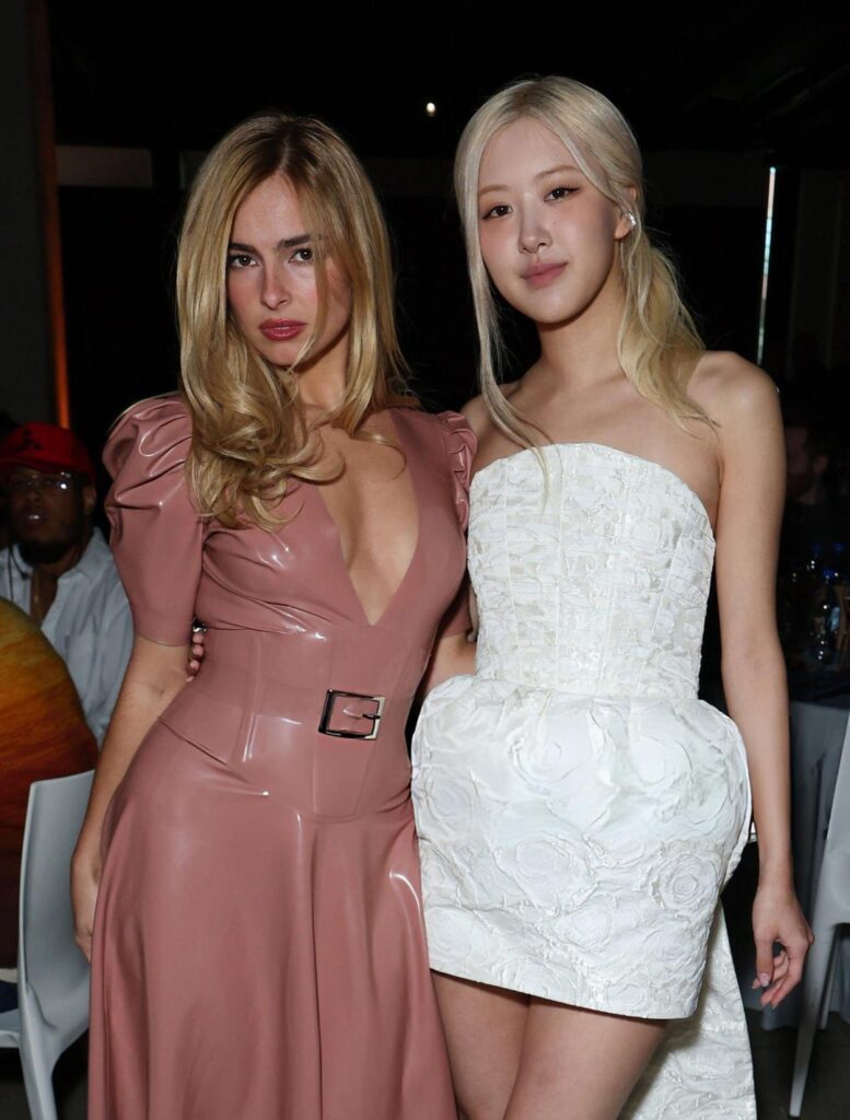 251206 روزي مع أديسون راي في حدث Variety's Hitmakers