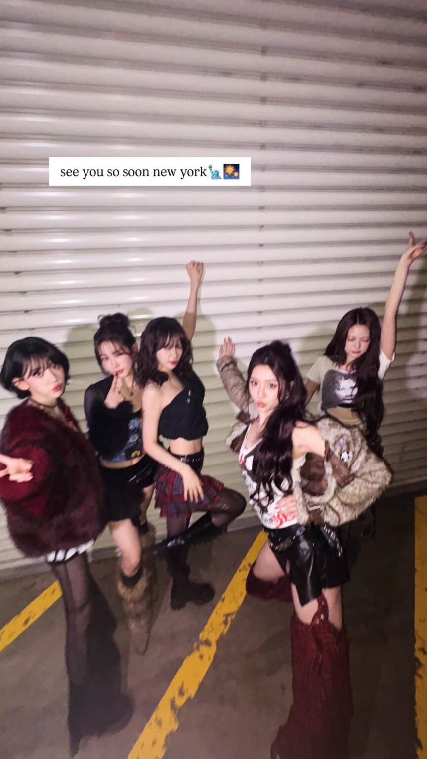 251229 تحديث قصص هوه يونجين على الانستقرام. لو سيرافيم