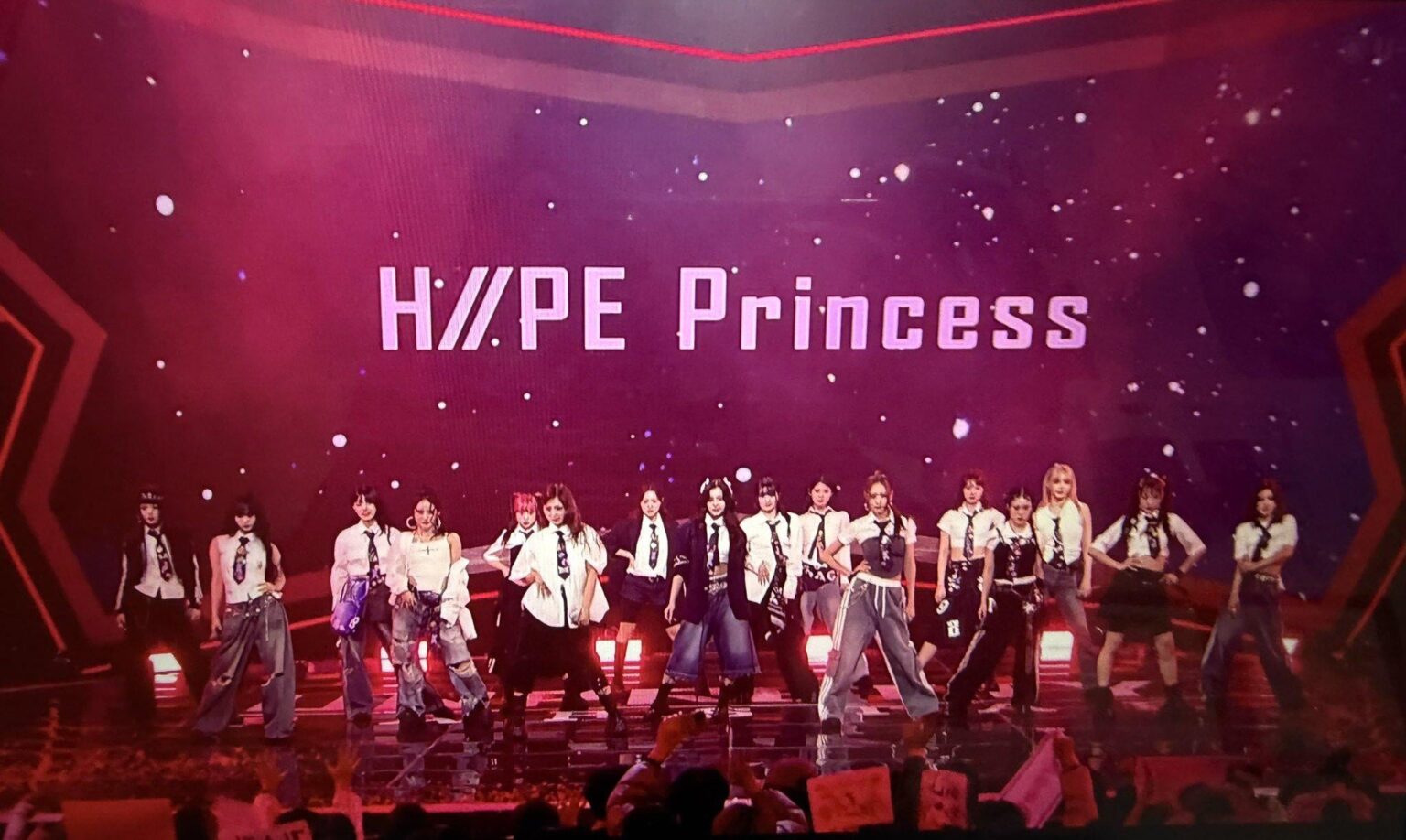 Unpretty Rapstar: HIP POP Princess - اسم المجموعة الأولى: H//PE Princess