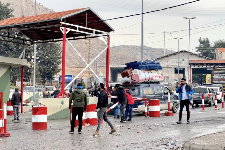 الجيش اللبناني يكثّف جهوده لضبط المعابر غير الشرعية وإعادة المخالفين إلى سوريا .. الجزيرة نت.