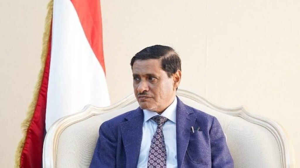 المجلس الرئاسي اليمني يسقط عضوية البحسني | أخبار