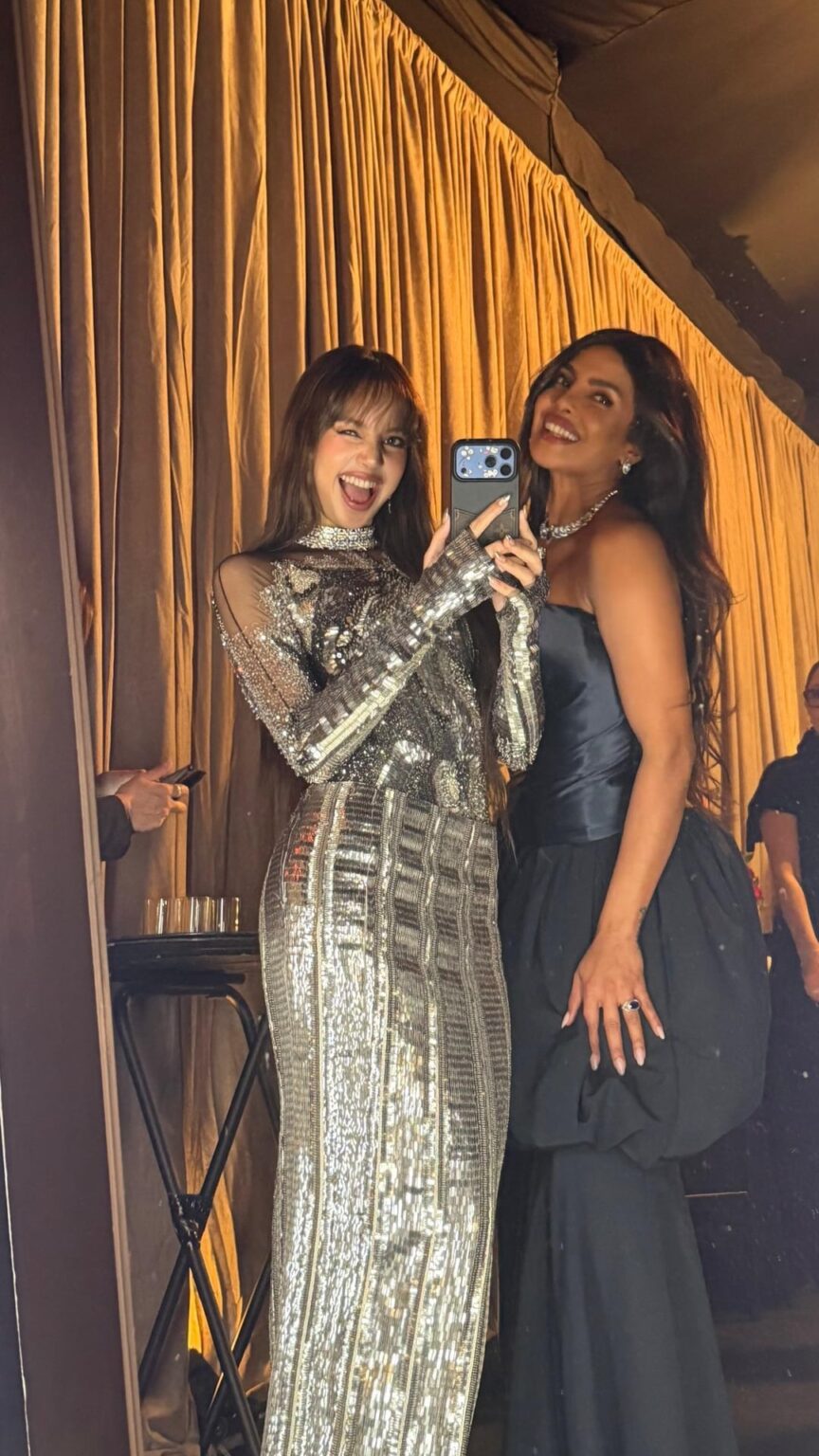 260113 تحديث قصة ليزا على الانستغرام مع بريانكا شوبرا جوناس