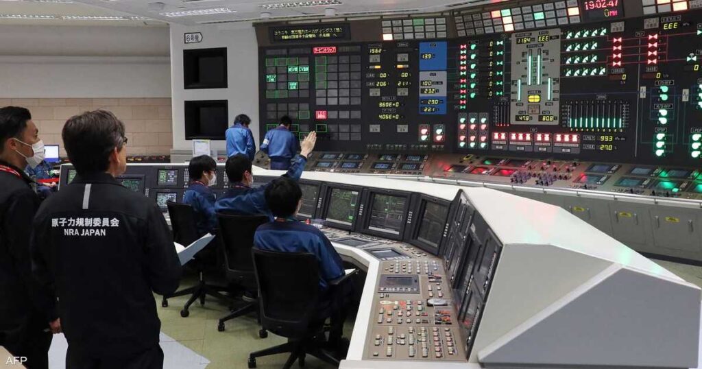 وقف عمل أكبر محطة نووية بالعالم بعد ساعات من إعادة تشغيلها