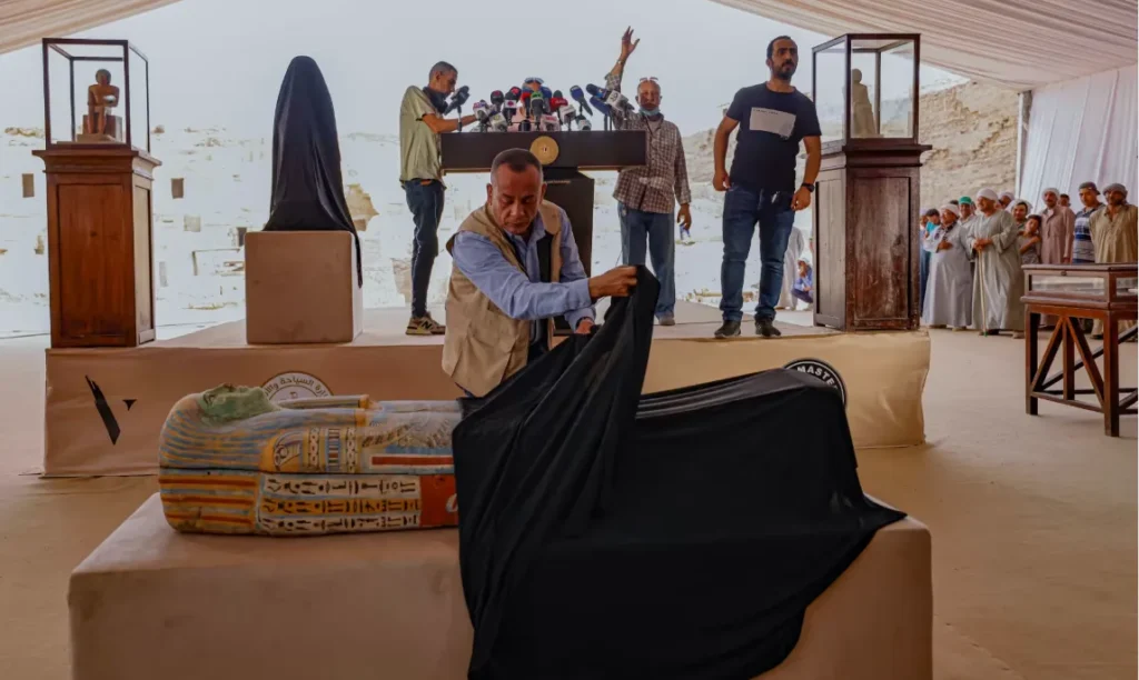 هل يأخذ الآثاريون المصريون زمام المبادرة من الأجانب في مجال الحفريات؟