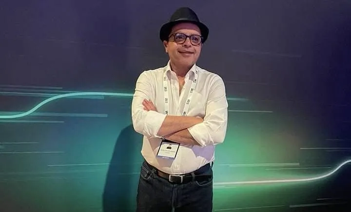 محمد هنيدي لعرض رابع مسرحياته في «موسم الرياض» محمد هنيدي لعرض رابع مسرحياته في «موسم الرياض»