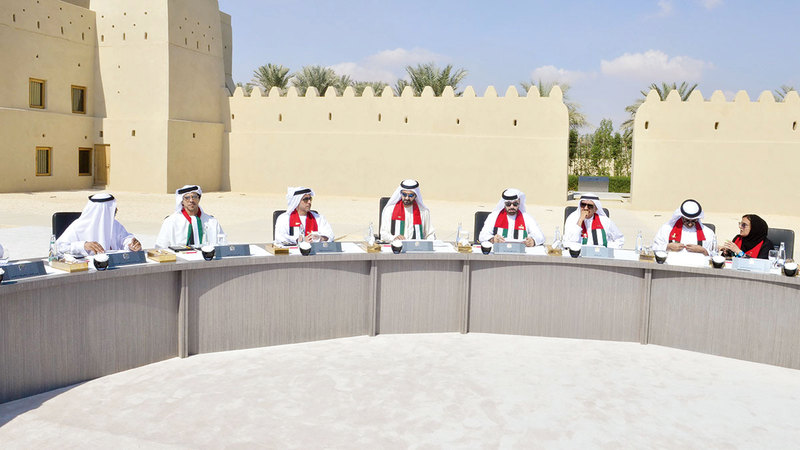 الجلسات الاستثنائية لمجلس الوزراء.. نموذج محمد بن راشد في قيادة الحكومة من الميدان