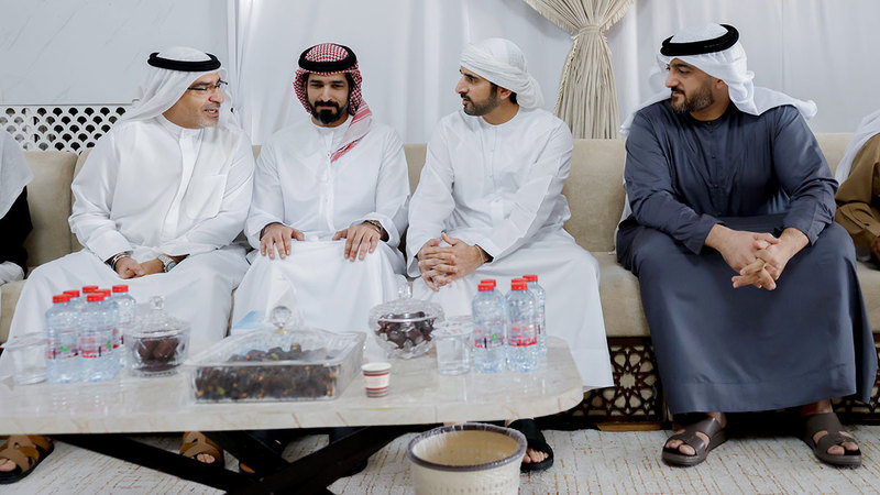 حمدان بن محمد يقدّم واجب العزاء في وفاة عبدالغني محمد حبيب آل رضا