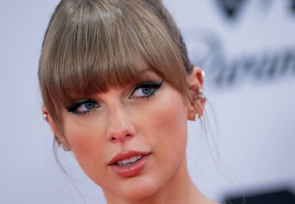 الغرة في عام 2026 من تفصيلة جمالية إلى تعبير شخصي | النصف الآخر