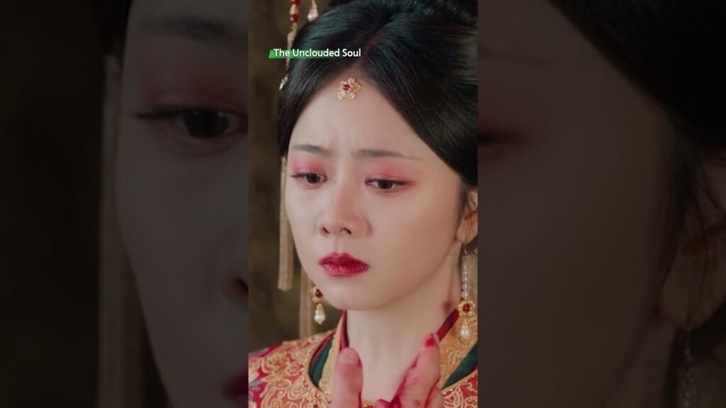 مهما كان الألم…خطوته دائمًا نحوها🥹 بلا قيود #theuncloudedsoul #tansongyun #houminghao #iqiyi #cdrama