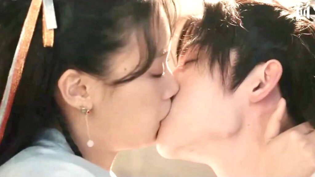 تحاول ان تهدأ زوجها بعد تناوله لعقار ❤️🔥( الفتاة الوحيدة التي لم اراها ) تحاول ان تهدأ زوجها بعد تناوله لعقار ❤️🔥( الفتاة الوحيدة التي لم اراها )