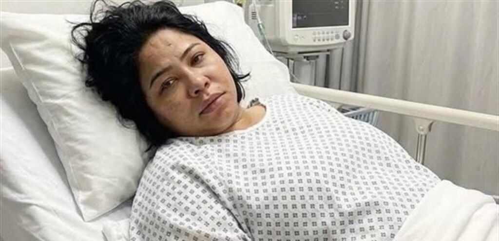 شيرين تنهار باكية في المستشفى .. فيديو "مسرب" يثير جدلاً