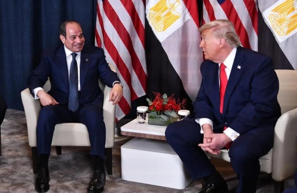 ترامب يمازح السيسي: "بتفهم إنجليزي أكثر مِنّا"