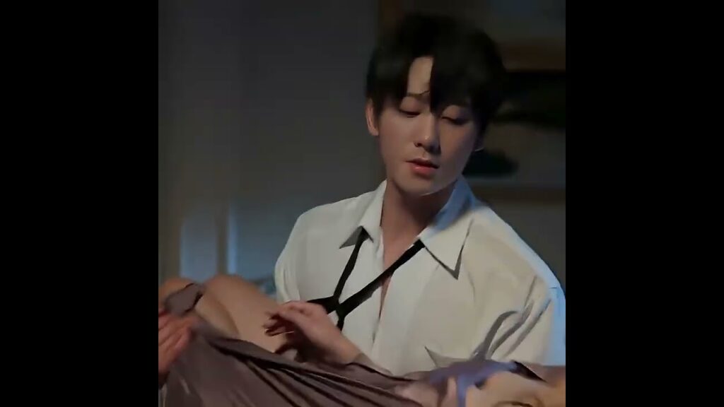 🙊🙊💕💕 #Affinity #炽热吸引 #JinFang #Yuxin Cui #YOUKU #الانجذاب #shorts #cdrama #优酷 #romance