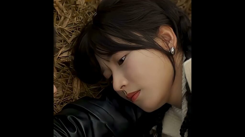 😚😚💕 #Affinity #炽热吸引 #JinFang #Yuxin Cui #YOUKU #الانجذاب #shorts #cdrama #优酷 #romance