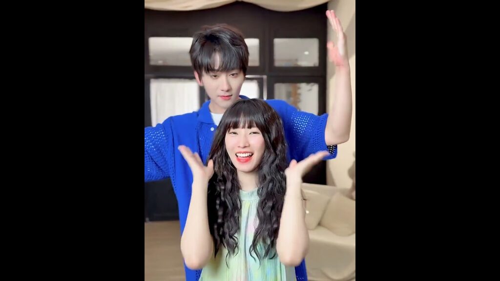 😍😍 #Affinity #炽热吸引 #JinFang #Yuxin Cui #YOUKU #الانجذاب #shorts #cdrama #优酷 #romance