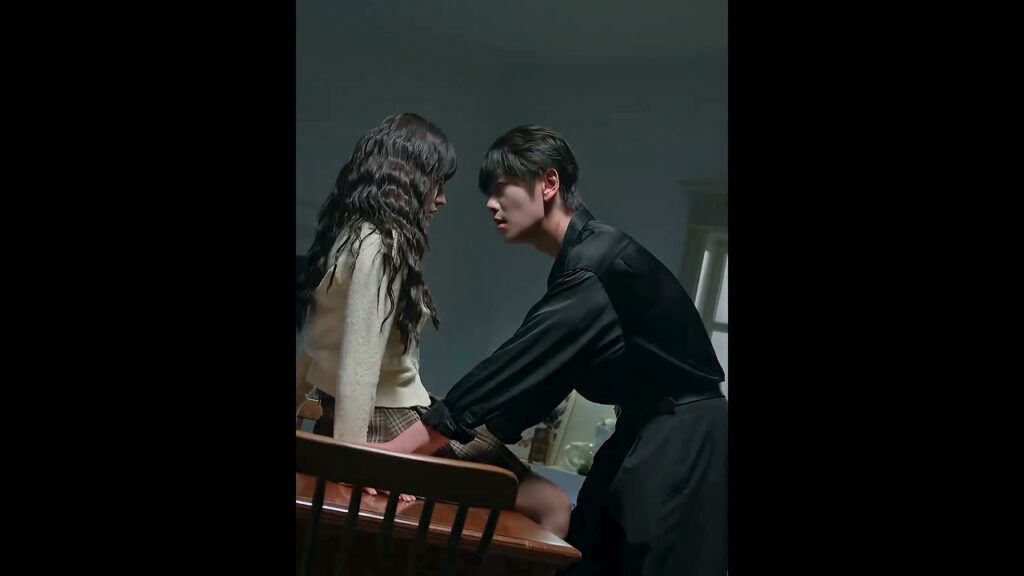 🔥🔥💕💕 #Affinity #炽热吸引 #JinFang #Yuxin Cui #YOUKU #الانجذاب #shorts #cdrama #优酷 #romance 🔥🔥💕💕 #Affinity #炽热吸引 #JinFang #Yuxin Cui #YOUKU #الانجذاب #shorts #cdrama #优酷 #romance