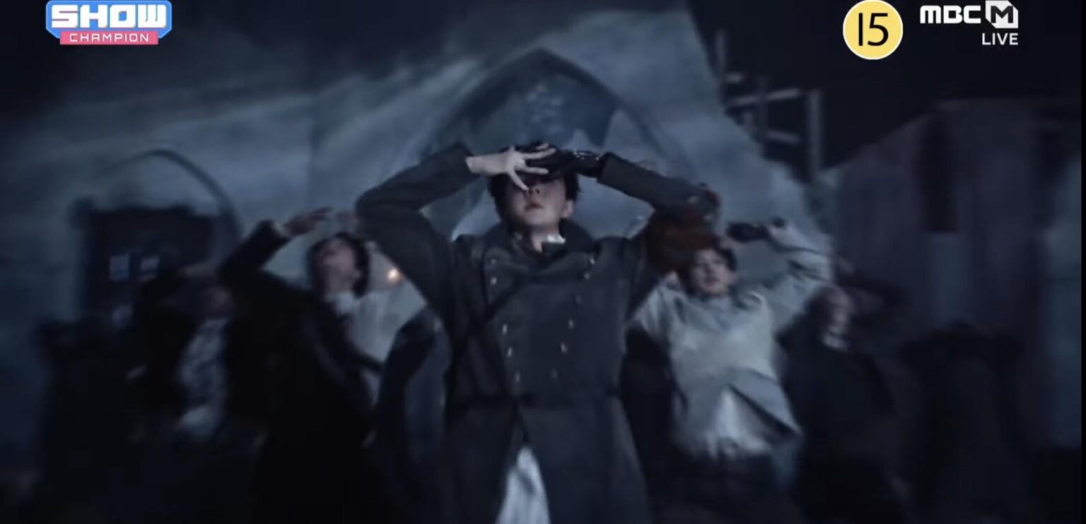 فرقة EXO تحقق فوزها الأول بأغنية "Crown" في برنامج MBC M Show Champion (260128)