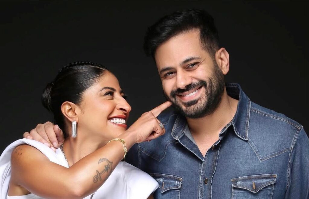 ثلاث كلمات تكشف علاقة شجون الهاجري بعبد الله بوشهري… اقرأ التفاصيل ثلاث كلمات تكشف علاقة شجون الهاجري بعبد الله بوشهري… اقرأ التفاصيل