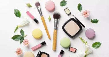 محافظة اللاذقية السورية تصدر بيانا بشأن منع الموظفات من وضع مواد التجميل