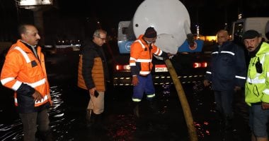 نوة رأس السنة تضرب الإسكندرية.. أمطار غزيرة وانخفاض الحرارة وبرودة قارسة ليلا