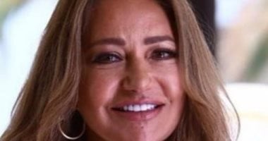 ليلى علوى تحتفل بعيد ميلادها.. من "بابا شارو" لـ "تفاحة السينما المصرية"