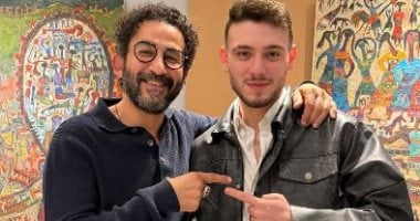 أحمد حلمى يستضيف الشامى فى منزله.. والأخير يشكره على كرم الضيافة