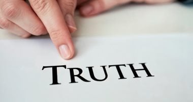 4 أبراج تختار الصراحة والوضوح فى 2026.. المراوغة ترهق برج الحمل