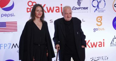 وفاة الأسطورة بيلا تار ومهرجان القاهرة السينمائى ينعيه.. فيلسوف الصورة