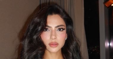 الفنانة هدى المفتى ترتدى قلادة من الزمرد والألماس قيمتها 13 مليون جنيه