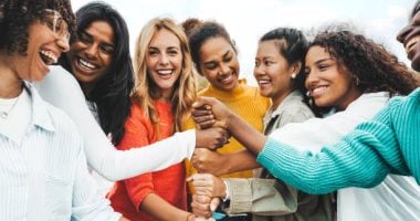 3 أبراج نارية تبنى علاقات صداقة طويلة الأمد مع الآخرين.. أبرزهم برج الحمل